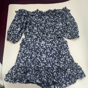 New York & Company Blue Floral Top and Skirt Set